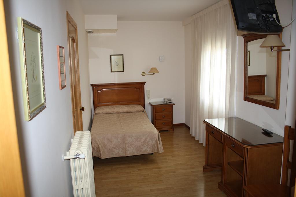 Hotel Mar De Aragon Caspe Rum bild