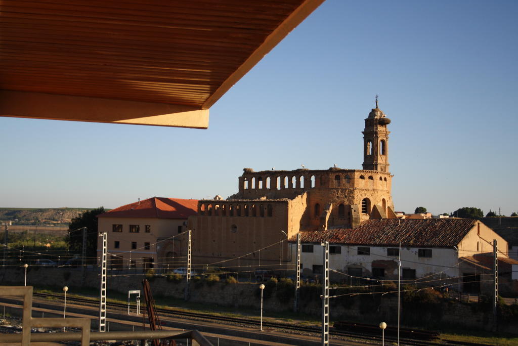 Hotel Mar De Aragon Caspe Exteriör bild